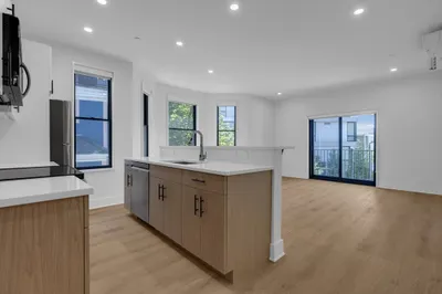 69 Bailey Street #308