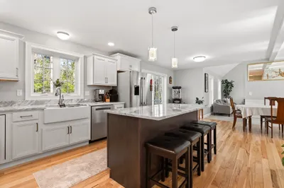 526 Hubbardston Rd 1