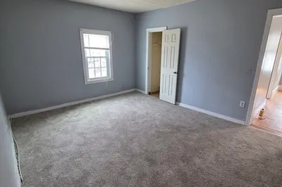 160 Laurel St #2 1