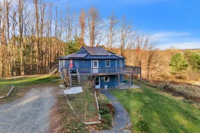 373-375 Montague Rd 1