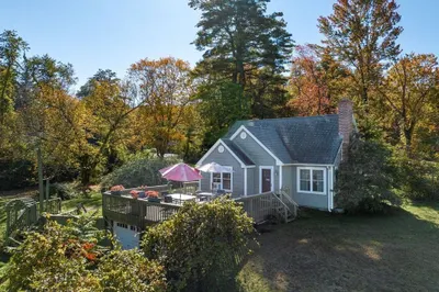 66 Chapin Rd