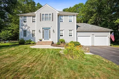 19 Wildflower Dr 1