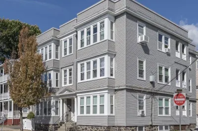 121 Johnson Street #1L 1