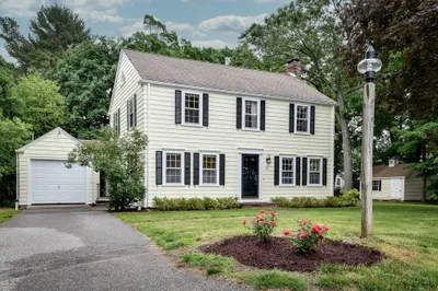 6 Hutton Rd 1
