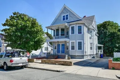 23-25 Boylston St