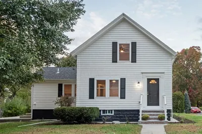 122 Emory St