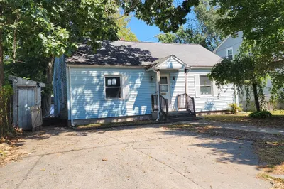 97 Parallel Street