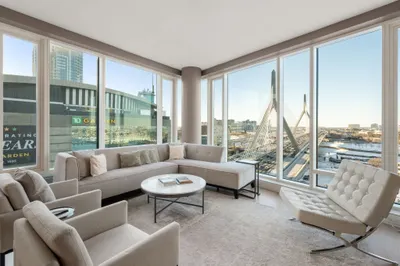 100 Lovejoy Wharf #11D