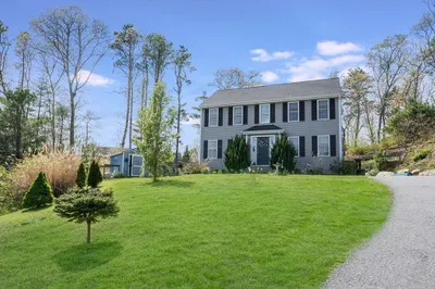 141 Herring Pond Rd 1