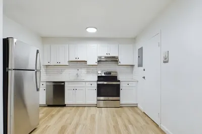 31 Vine St #38A