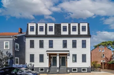 100 F St #2