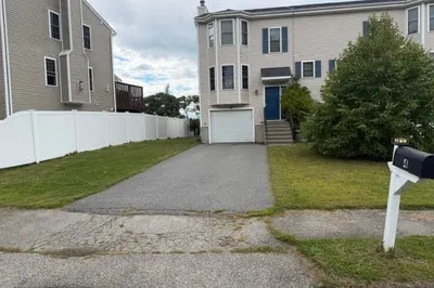 4 Pearlbush Path 1