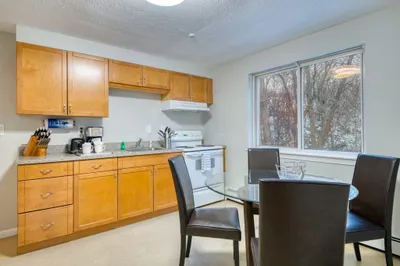 56 Curtis Street #4 1