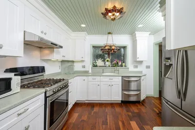 62 Lawn Ave #1