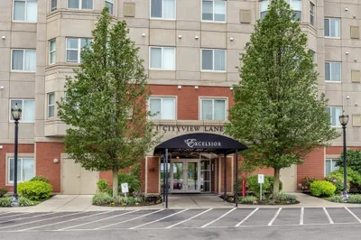 1 Cityview Ln #210