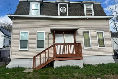 57-59 Cedar St #1 1