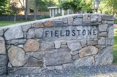 7 Fieldstone Drive #7 1